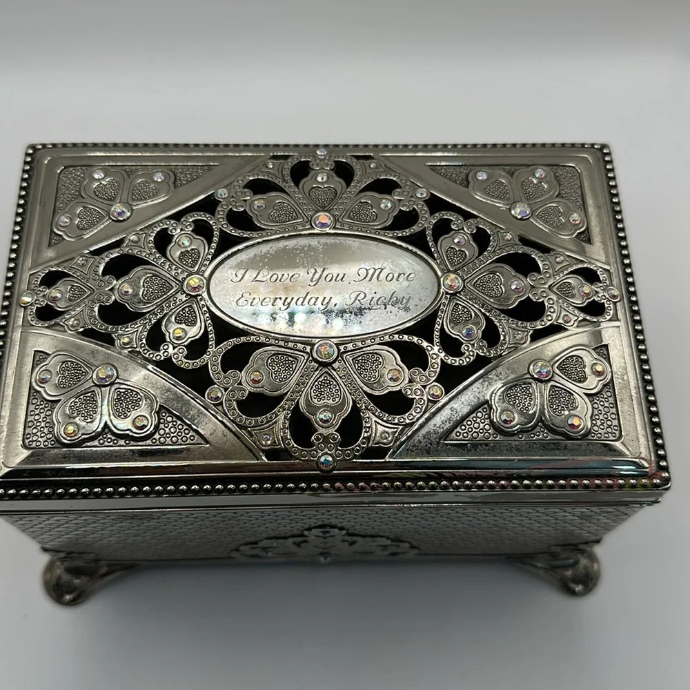 Things Remembered Silvertone Metal Music Jewelry Box Swarovski